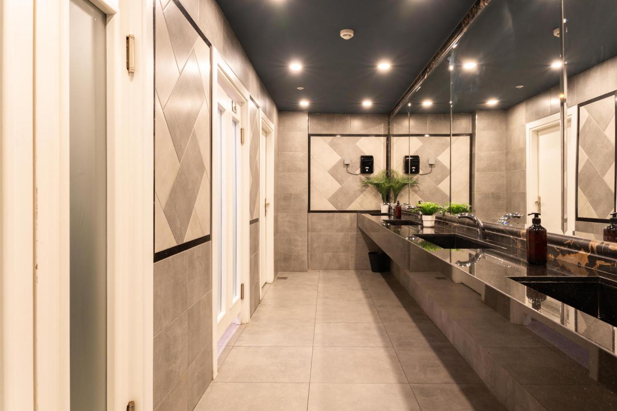 The Central House Istanbul Galata Hostel Екстериор снимка